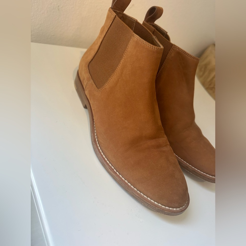 Jenni Kayne Suede Chelsea Boot in Dark Sand Size 36